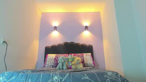 Sofia online show from 09-26-25, 04:49