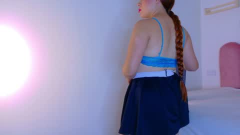 SOFIA DIAMOND  online show from 06-09-26, 07:25