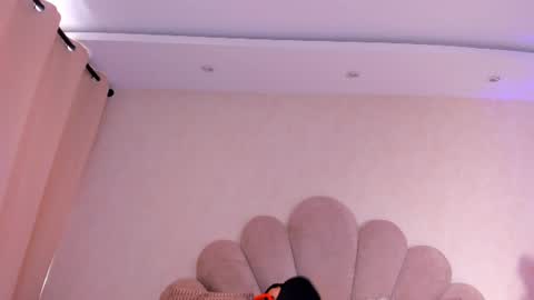 Snapshot of sofiagomez_1 chatting on 07-17-26, 06:35 SOFI online show from 07-17-26, 06:35