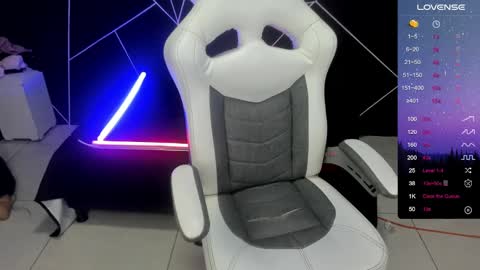 Snapshot of sofiakey chatting on 12-13-24, 07:47 sofia online show from 12-13-24, 07:47