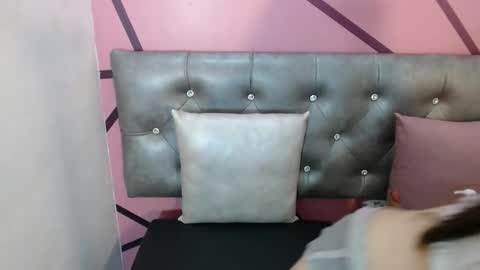 sofiakitty18 online show from 01-14-26, 06:57