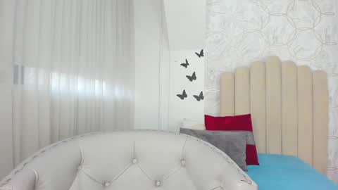 Sofia  online show from 01-05-25, 12:21