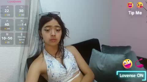 sofiasexygirl69 online show from 06-18-26, 12:20