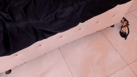 sofiathoompson online show from 06-11-26, 02:53