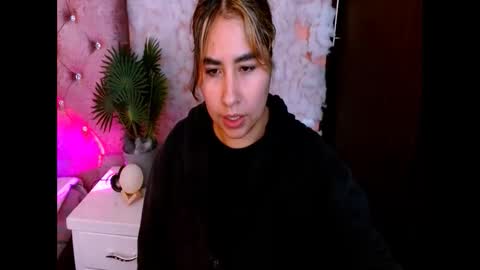 SOFIA online show from 03-27-26, 12:27