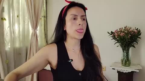 Sofi Bella online show from 02-07-26, 09:07