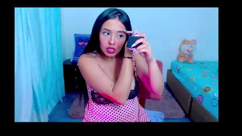 Snapshot of sofie888 chatting on 11-30-25, 01:42 Just Sofi online show from 11-30-25, 01:42