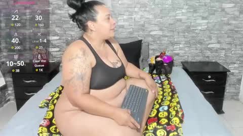 Snapshot of sofie_storm chatting on 01-24-25, 09:49 Vicky online show from 01-24-25, 09:49