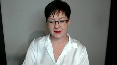 Snapshot of sofie_velvet chatting on 12-02-24, 04:31 Sofie Velvet online show from 12-02-24, 04:31