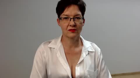 Snapshot of sofie_velvet chatting on 01-15-25, 05:37 Sofie Velvet online show from 01-15-25, 05:37