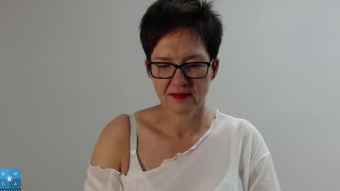 Snapshot of sofie_velvet chatting on 09-22-25, 04:20 Sofie Velvet online show from 09-22-25, 04:20