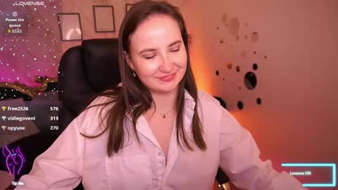 Sofie online show from 04-13-26, 03:01