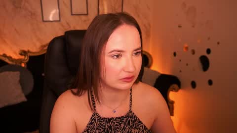 Snapshot of sofiebloom chatting on 04-25-26, 09:23 Sofie online show from 04-25-26, 09:23
