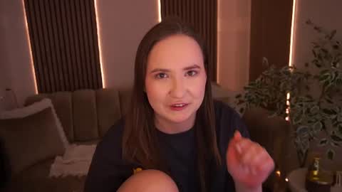 Snapshot of sofiebloom chatting on 07-14-26, 10:48 Sofie online show from 07-14-26, 10:48
