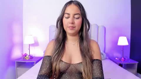 sofiebunnie online show from 09-22-25, 01:18