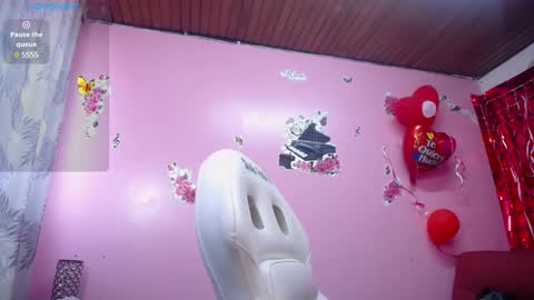 Snapshot of sofii_cute01 chatting on 03-03-25, 12:48 sofii_cute01 online show from 03-03-25, 12:48