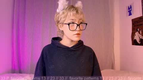 Snapshot of sofii_uwu_ chatting on 11-02-25, 11:29 Sofii online show from 11-02-25, 11:29