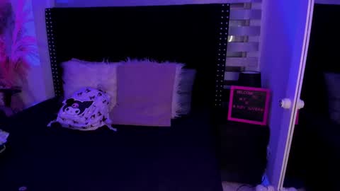 Sofia online show from 02-08-25, 04:03