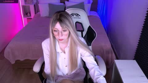 Sofia online show from 10-05-25, 04:11