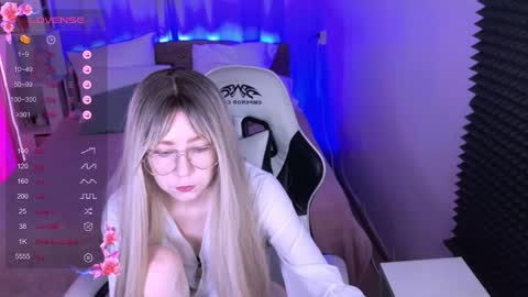 Sofia online show from 10-22-25, 02:23