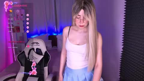 Snapshot of sofiisun chatting on 07-13-26, 02:03 Sofia online show from 07-13-26, 02:03