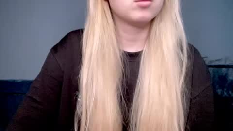 Snapshot of sofinovvak chatting on 07-13-26, 10:18 Sofi online show from 07-13-26, 10:18