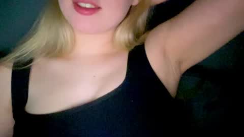 Snapshot of sofinovvak chatting on 07-20-26, 07:38 Sofi online show from 07-20-26, 07:38