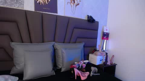      online show from 03-30-26, 11:22