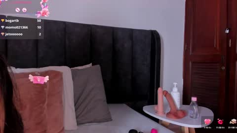 Snapshot of sofiscott_ chatting on 01-09-25, 06:04 Sofia online show from 01-09-25, 06:04