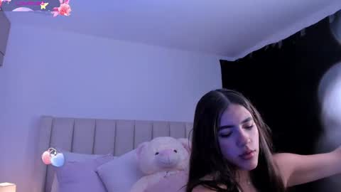 Snapshot of sofiscott_ chatting on 09-26-25, 04:27 Sofia online show from 09-26-25, 04:27