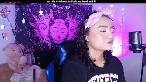 Demi Sofia online show from 05-17-26, 08:38