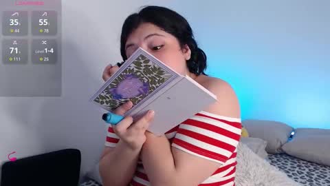 Snapshot of sofix_ chatting on 10-01-25, 11:11 Lau online show from 10-01-25, 11:11