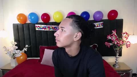 Cam and Amy online show from 11-10-25, 07:46