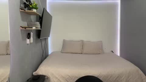 soft_attraction2 online show from 07-14-26, 03:00