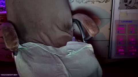 Hi Im Sofia             online show from 12-16-24, 01:00