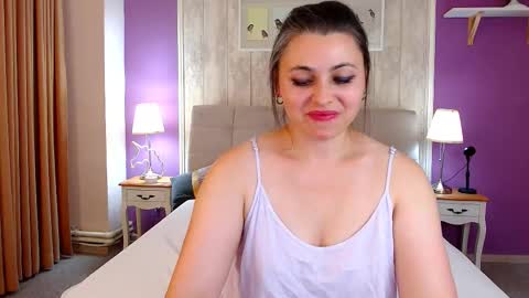 Snapshot of soft_lilly chatting on 10-29-25, 06:48 Lilly online show from 10-29-25, 06:48