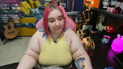 Sofie online show from 02-05-25, 02:29