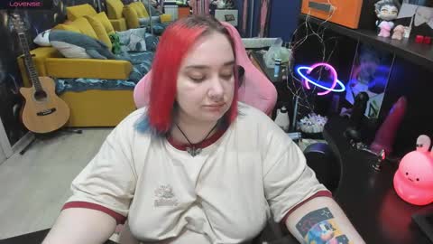 Sofie online show from 03-11-25, 03:37