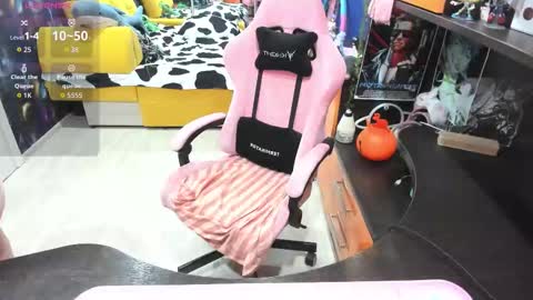 Sofie online show from 11-03-25, 03:08