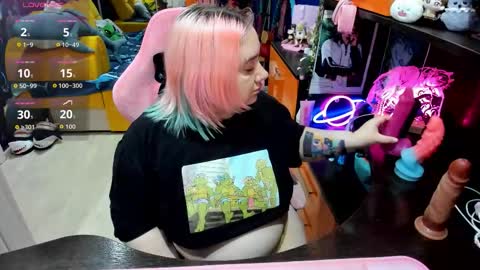 Sofie online show from 02-24-26, 02:20