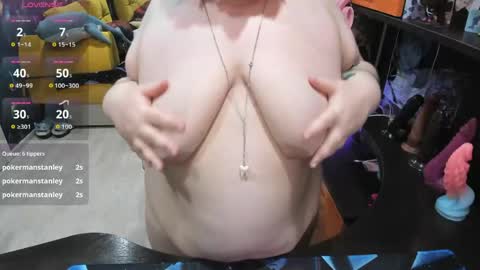 Snapshot of softie_sofy chatting on 04-21-26, 02:51 Sofie online show from 04-21-26, 02:51