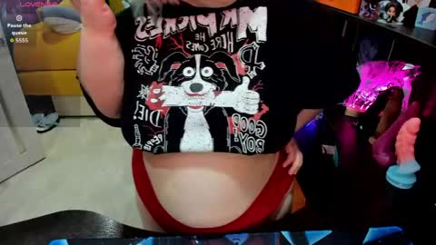 Snapshot of softie_sofy chatting on 04-26-26, 01:03 Sofie online show from 04-26-26, 01:03