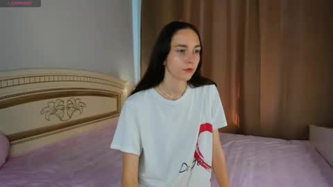 Elly online show from 09-28-25, 07:25