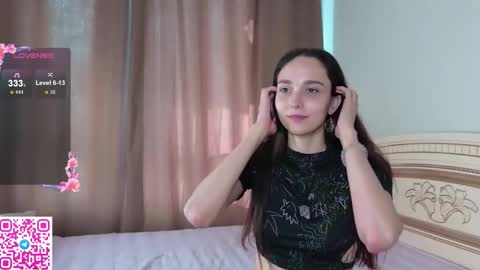 Elly online show from 10-03-25, 06:54