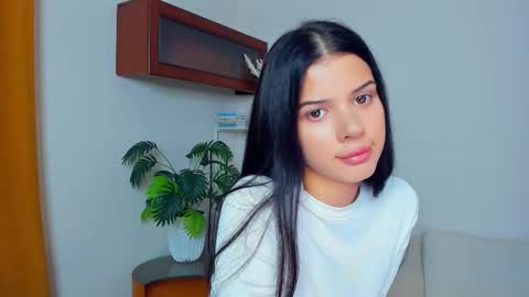 Snapshot of softlyy_bold chatting on 09-12-25, 06:46 Alice online show from 09-12-25, 06:46