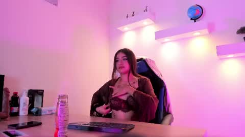 Soft  online show from 06-22-26, 04:09