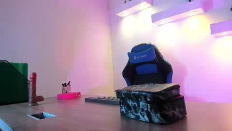 Soft  online show from 06-24-26, 03:49