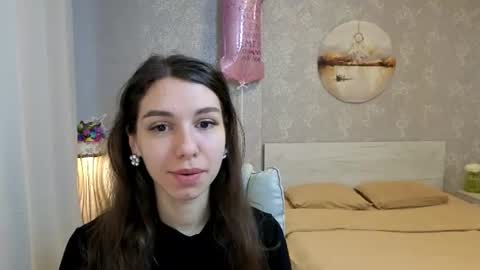 Kelly online show from 06-27-26, 01:17