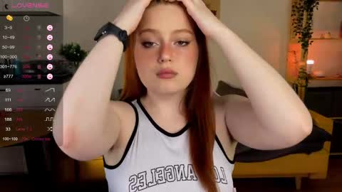 Snapshot of sofy_benson chatting on 06-09-26, 01:23 Sofy online show from 06-09-26, 01:23