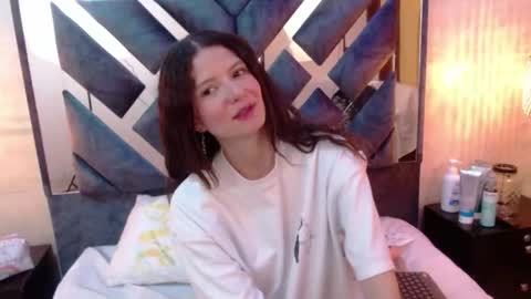    online show from 02-18-26, 12:23